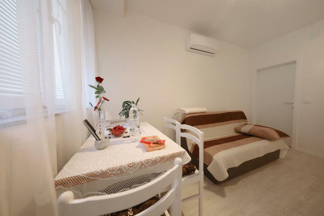 Apartment Luci Zadar Buitenkant foto