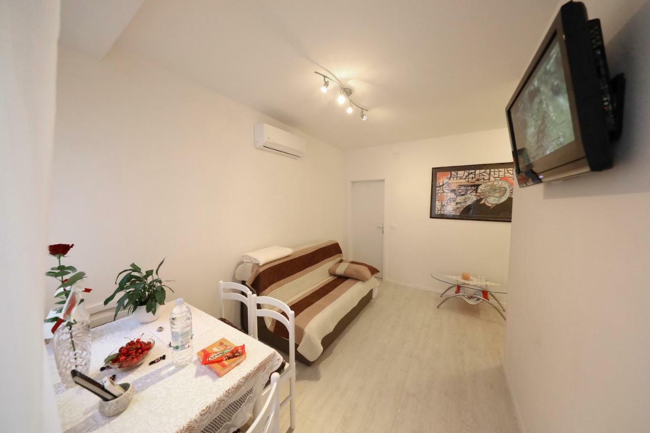 Apartment Luci Zadar Buitenkant foto
